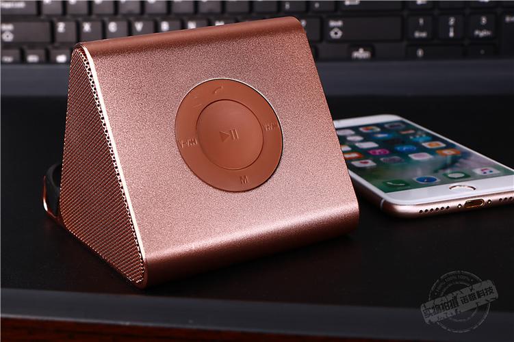 专利私模创意支架蓝牙感应音箱 户外便携手机插卡音响低音炮工厂