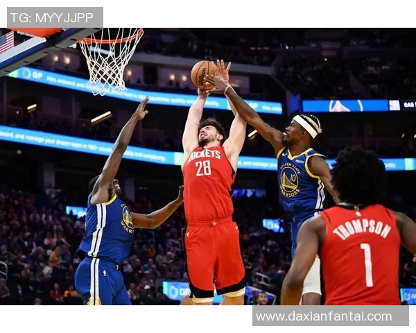 2019年NBA常规赛火箭与猛龙激战回顾双方明星球员表现精彩纷呈